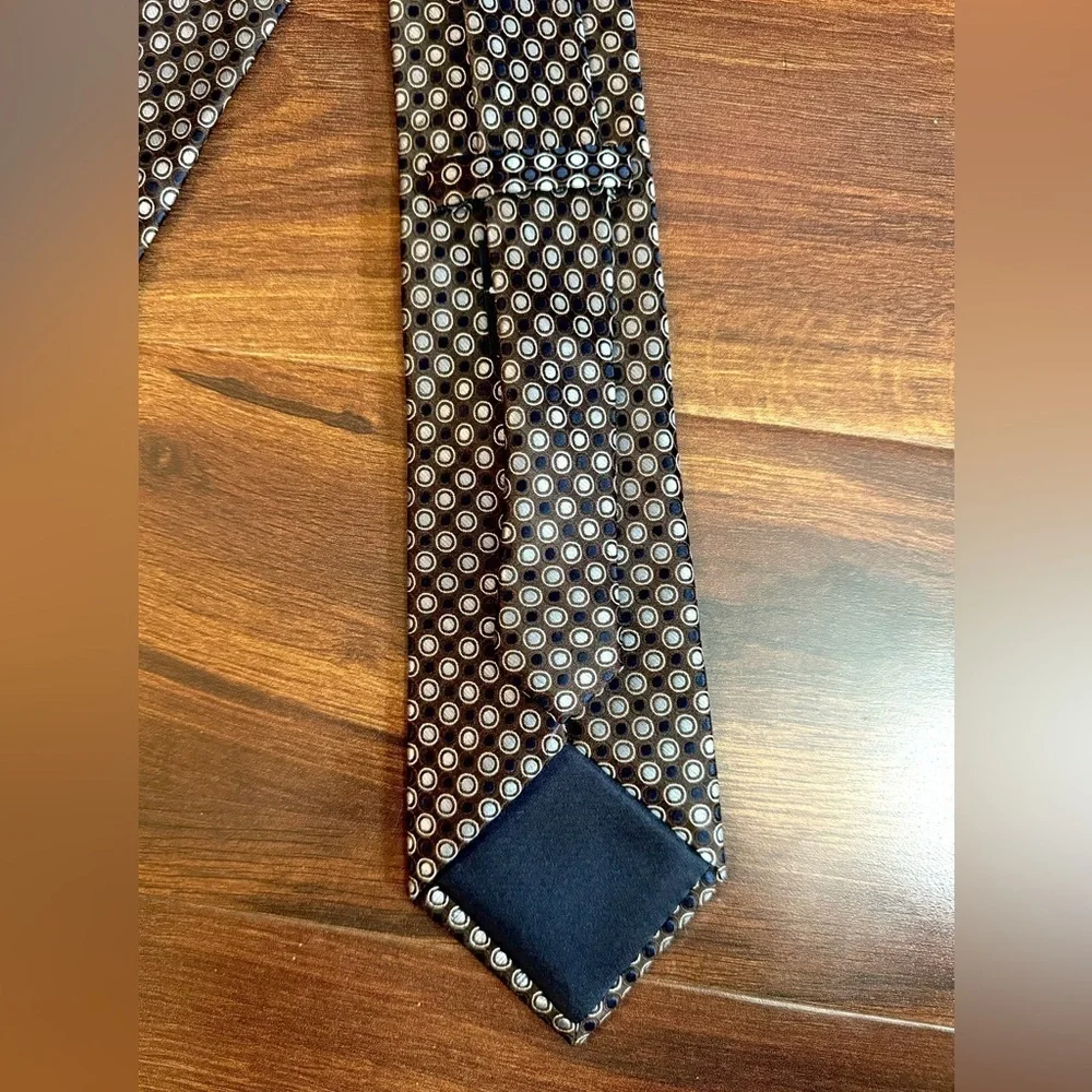 FORSYTH of Canada Silk Black Geometric Foulard Necktie